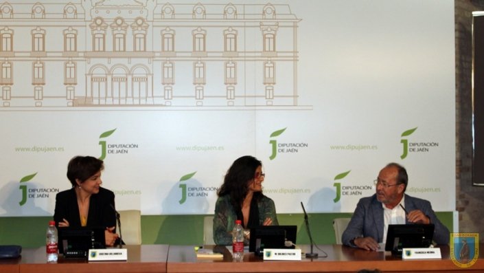 Mesa redonda: mujer e igualdad. X aniversario Residencia Altos de Jontoya