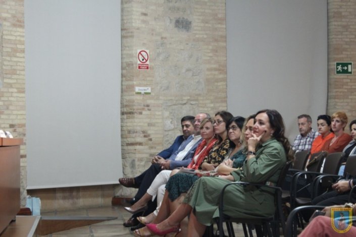 Mesa redonda: mujer e igualdad. X aniversario Residencia Altos de Jontoya